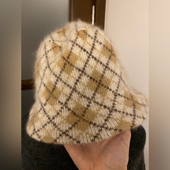 NWOT bucket hat by Le Chateau - Picture 2 of 5